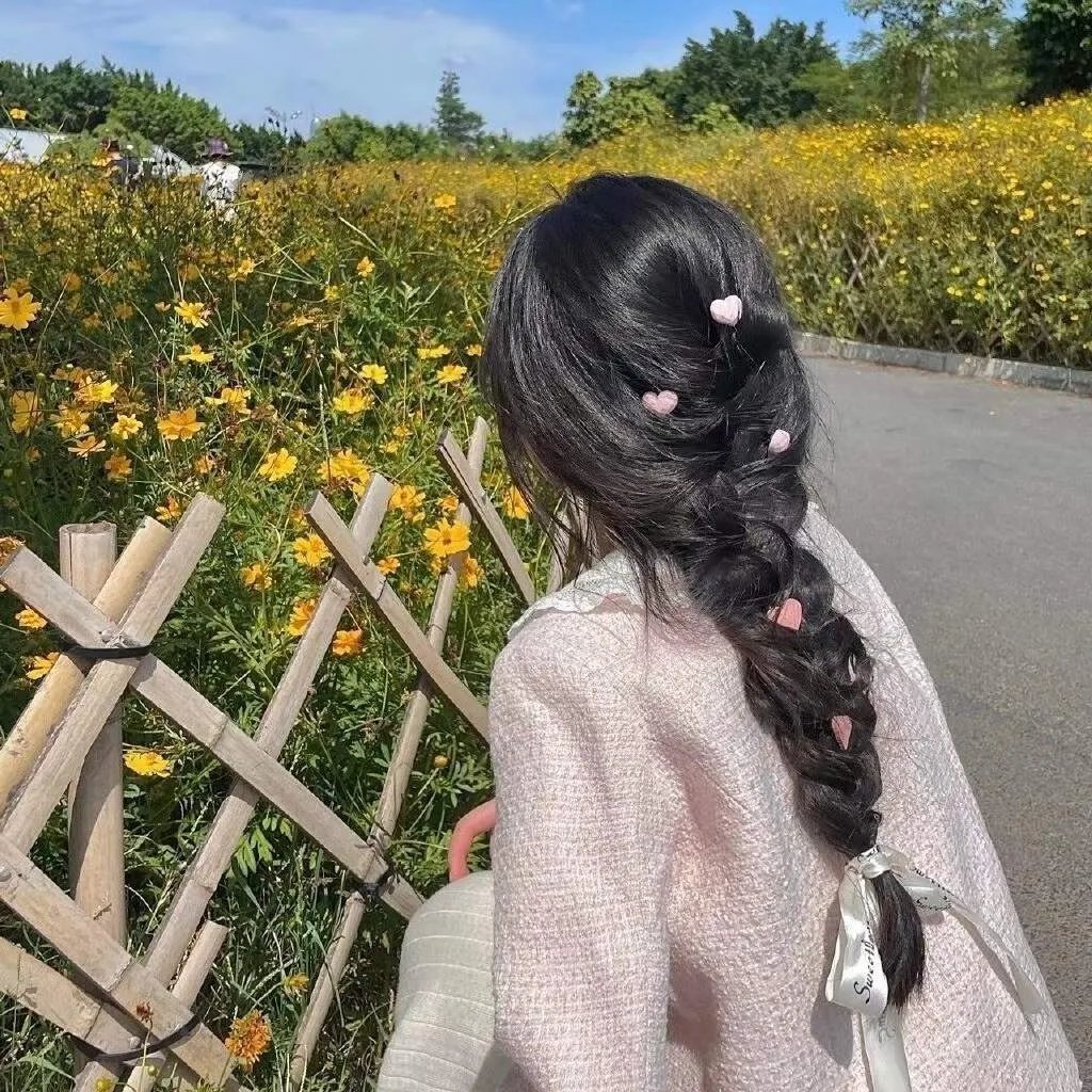 雏燕鸣春